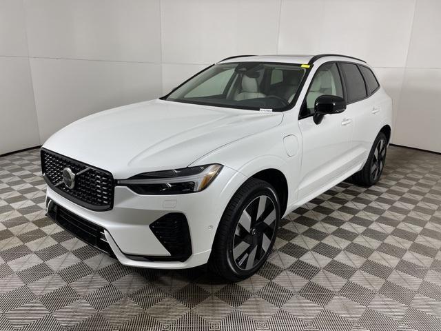 new 2025 Volvo XC60 Plug-In Hybrid car, priced at $64,235