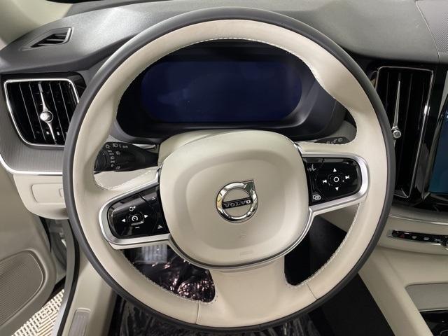 new 2025 Volvo XC60 Plug-In Hybrid car, priced at $62,235