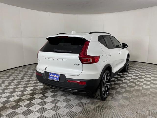 new 2024 Volvo XC40 car, priced at $48,455