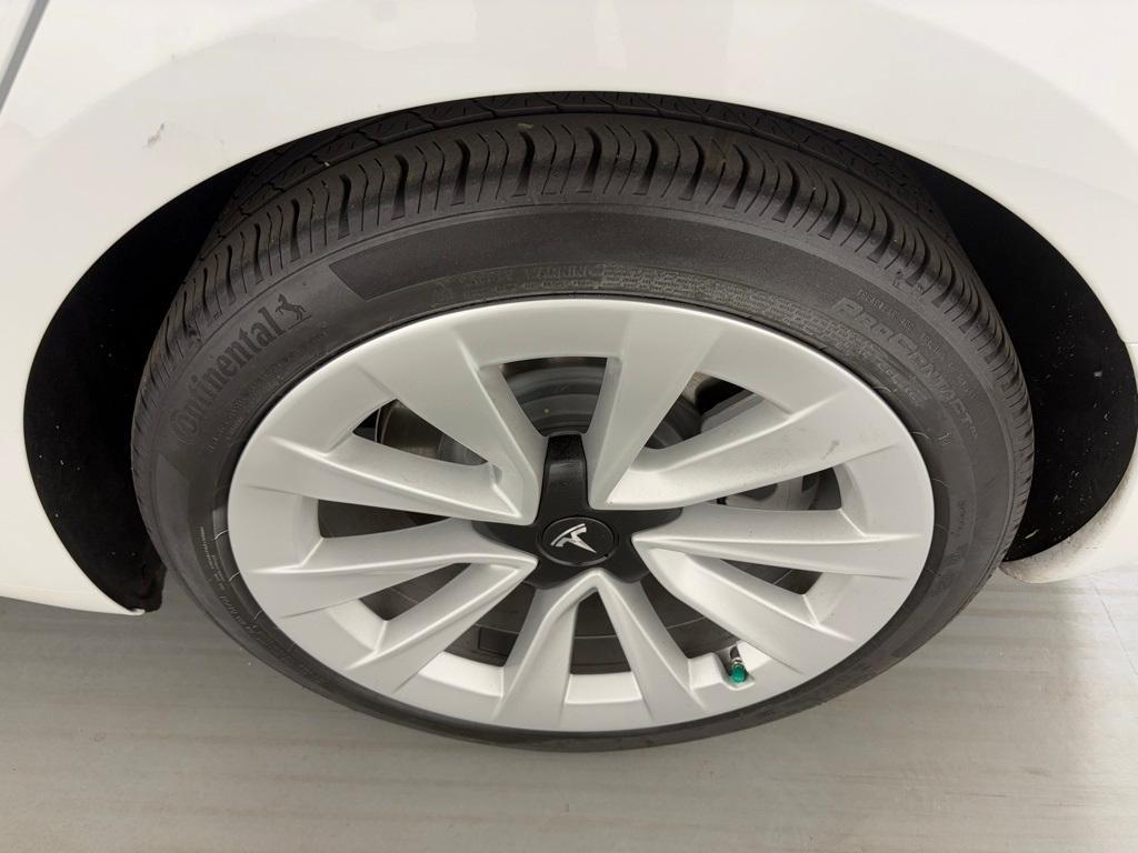 used 2021 Tesla Model 3 car, priced at $27,000