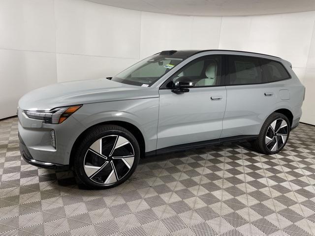 new 2025 Volvo EX90 car, priced at $89,785