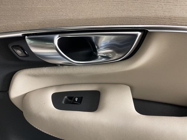 new 2025 Volvo XC90 car, priced at $66,045
