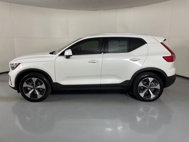 new 2025 Volvo XC40 car, priced at $43,260