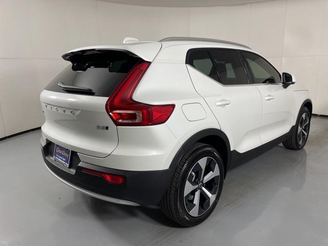 new 2025 Volvo XC40 car, priced at $43,260