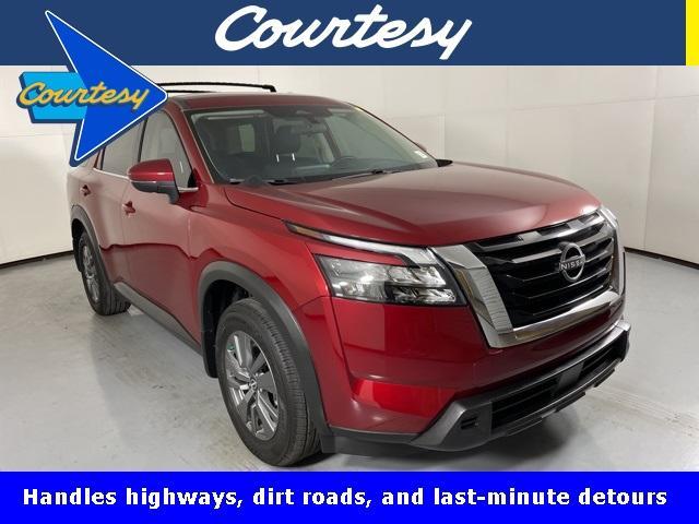 used 2024 Nissan Pathfinder car, priced at $28,000