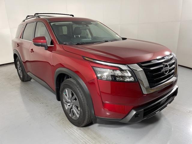 used 2024 Nissan Pathfinder car, priced at $28,000