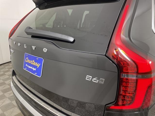 new 2025 Volvo XC90 car, priced at $69,895