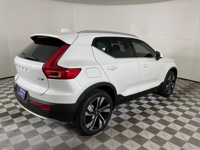 new 2025 Volvo XC40 car, priced at $48,325