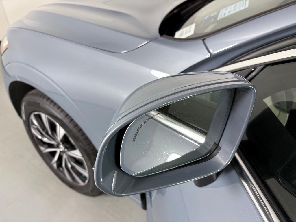 used 2023 Volvo XC60 car, priced at $31,500