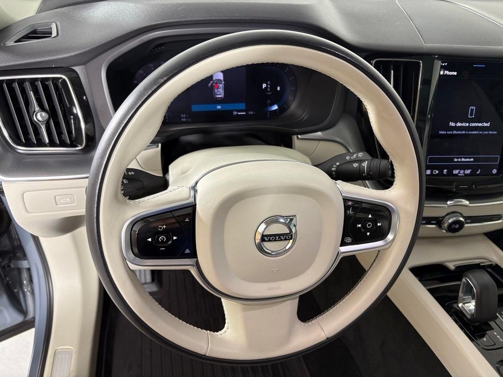 used 2023 Volvo XC60 car, priced at $31,500