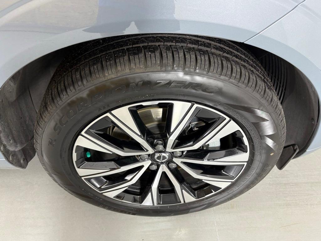 used 2023 Volvo XC60 car, priced at $31,500