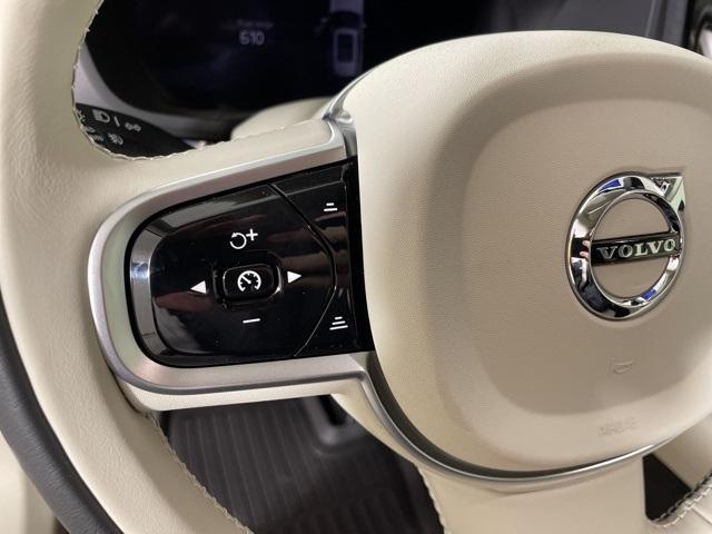 new 2025 Volvo XC60 car, priced at $50,820