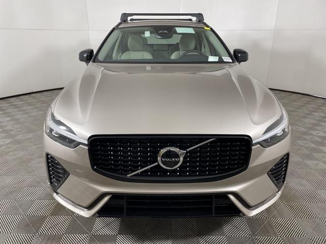 new 2025 Volvo XC60 car, priced at $48,320