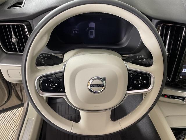 new 2025 Volvo XC60 car, priced at $50,820