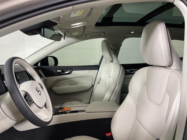 new 2025 Volvo XC60 car, priced at $50,820