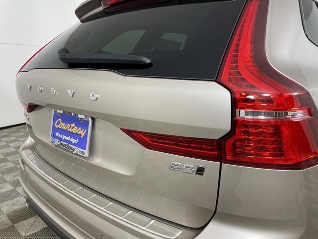 new 2025 Volvo XC60 car, priced at $48,320