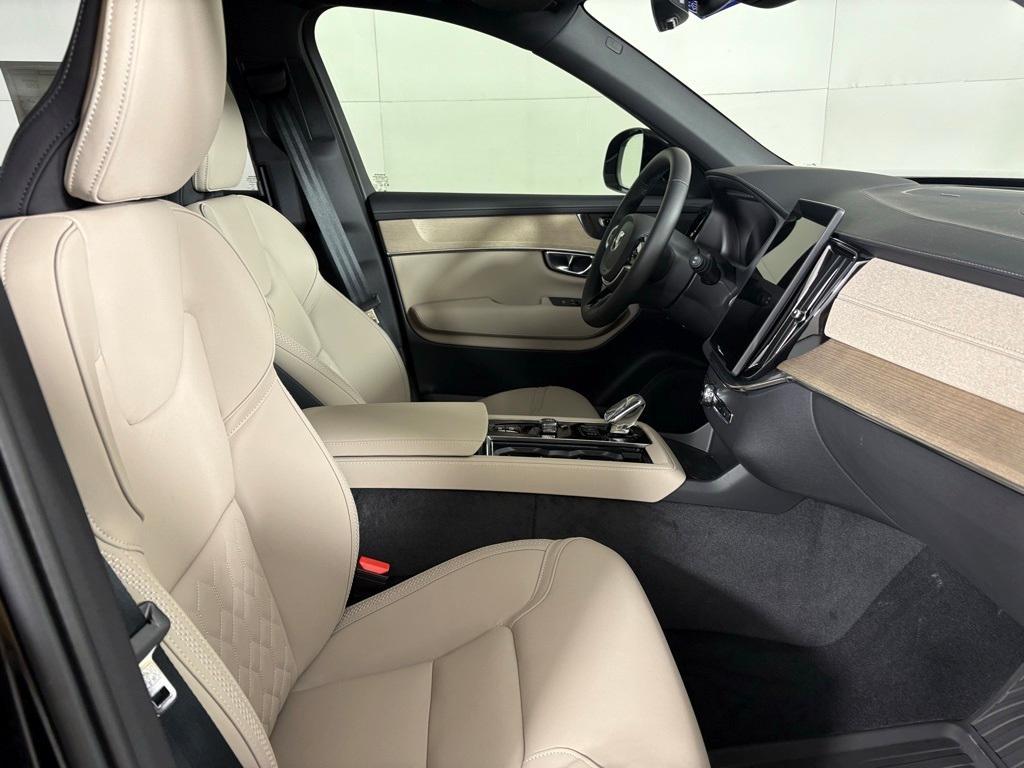new 2026 Volvo XC90 Plug-In Hybrid car, priced at $78,875