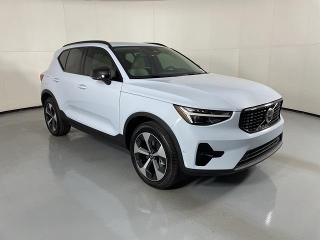 new 2026 Volvo XC40 car