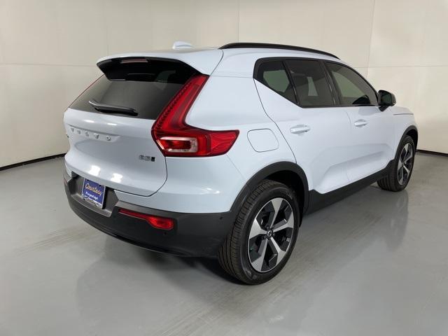 new 2026 Volvo XC40 car