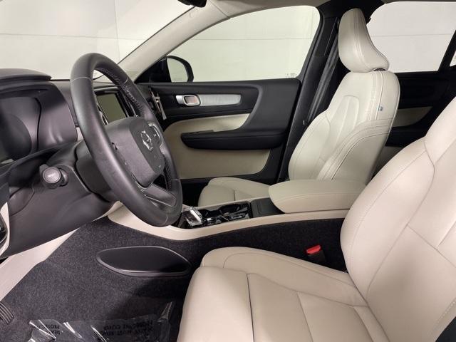 new 2026 Volvo XC40 car