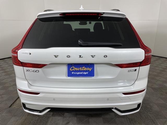 new 2025 Volvo XC60 car, priced at $52,995