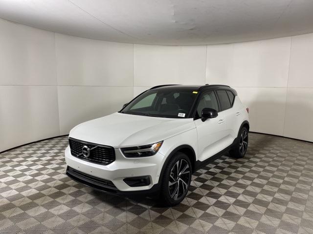 used 2019 Volvo XC40 car, priced at $20,000