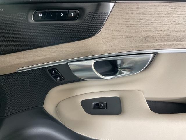 new 2025 Volvo XC90 Plug-In Hybrid car, priced at $81,405