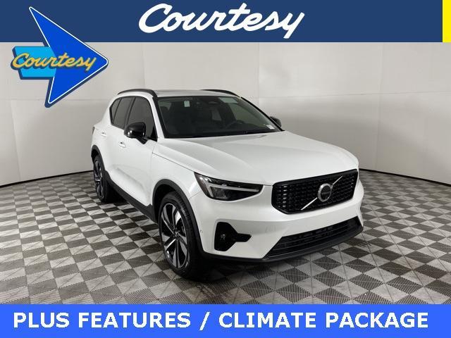 new 2024 Volvo XC40 car, priced at $44,920