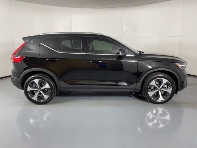 new 2025 Volvo XC40 car, priced at $44,335
