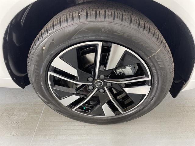 new 2026 Volvo XC60 car, priced at $52,595