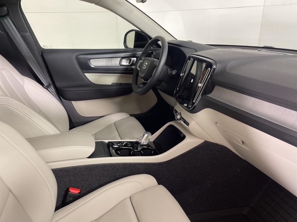 new 2026 Volvo XC40 car, priced at $50,170