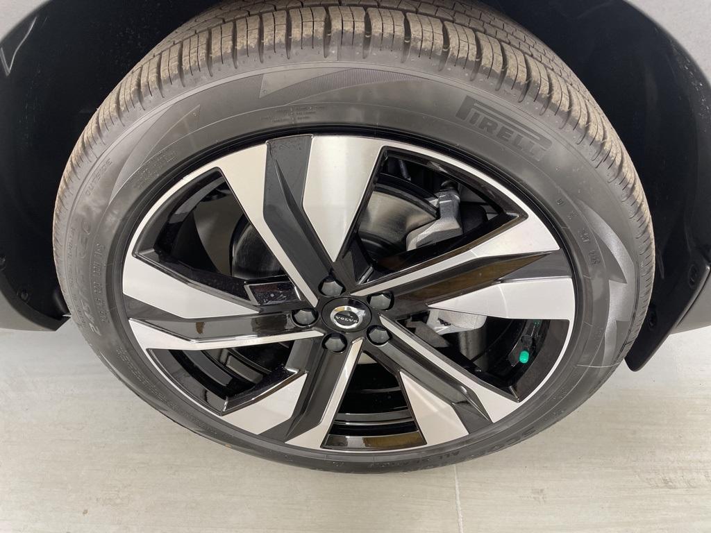 new 2026 Volvo XC40 car, priced at $50,170