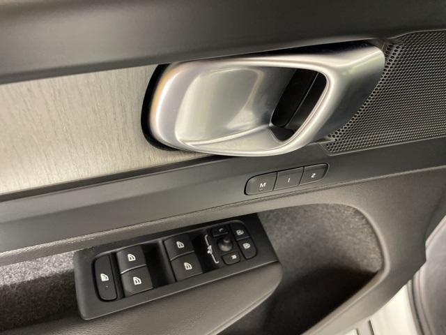 new 2026 Volvo XC40 car