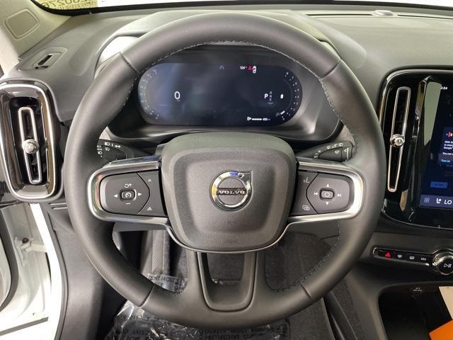 new 2026 Volvo XC40 car
