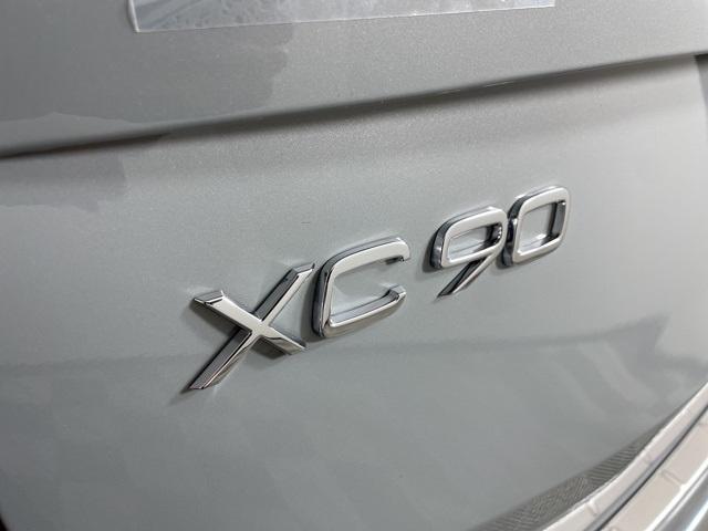 new 2025 Volvo XC90 Plug-In Hybrid car, priced at $84,405