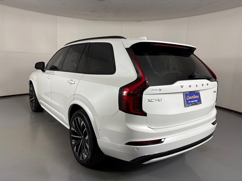 new 2026 Volvo XC90 Plug-In Hybrid car, priced at $84,885