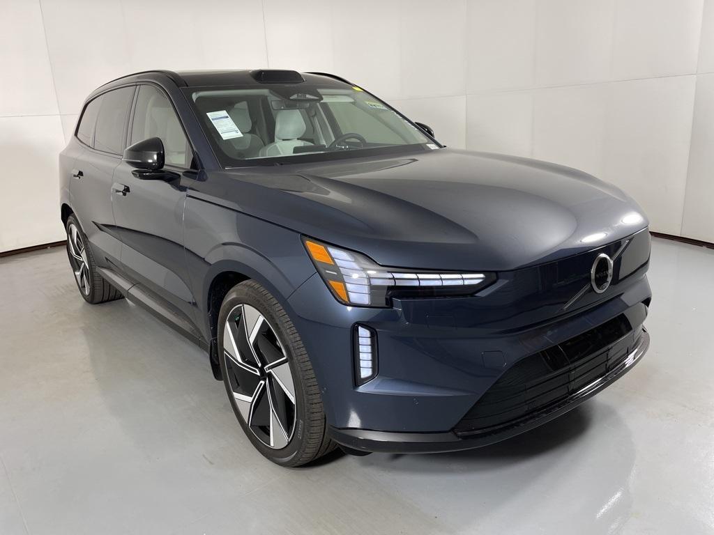 new 2025 Volvo EX90 car, priced at $86,525