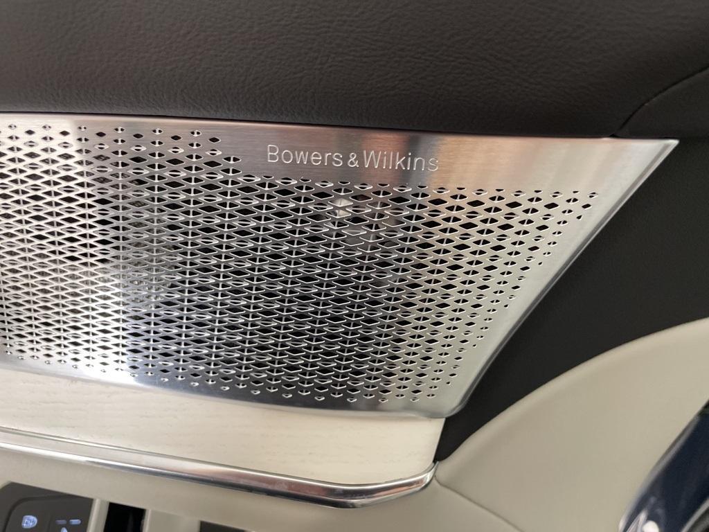 new 2025 Volvo EX90 car, priced at $86,525