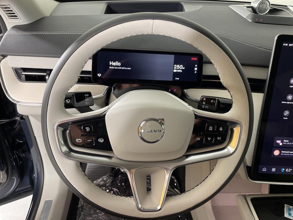 new 2025 Volvo EX90 car, priced at $86,525