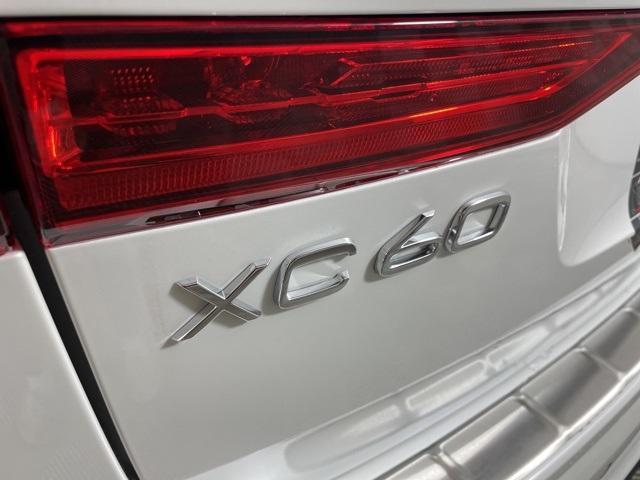 new 2025 Volvo XC60 car, priced at $54,275