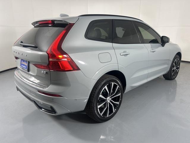 new 2025 Volvo XC60 car, priced at $51,360