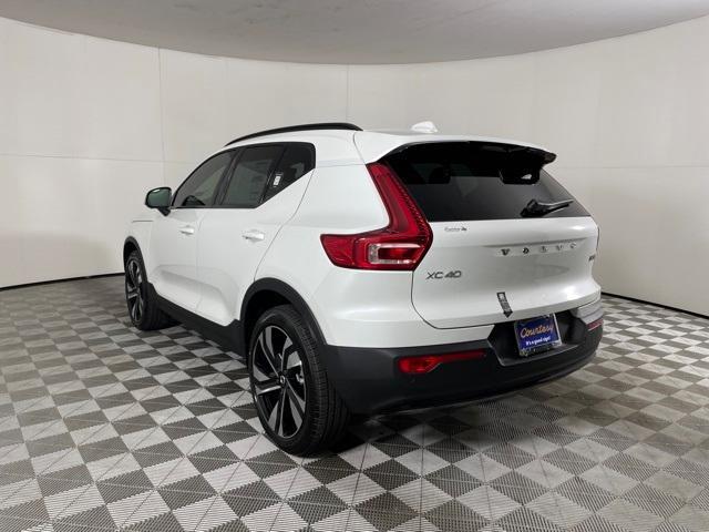 new 2024 Volvo XC40 car, priced at $47,855