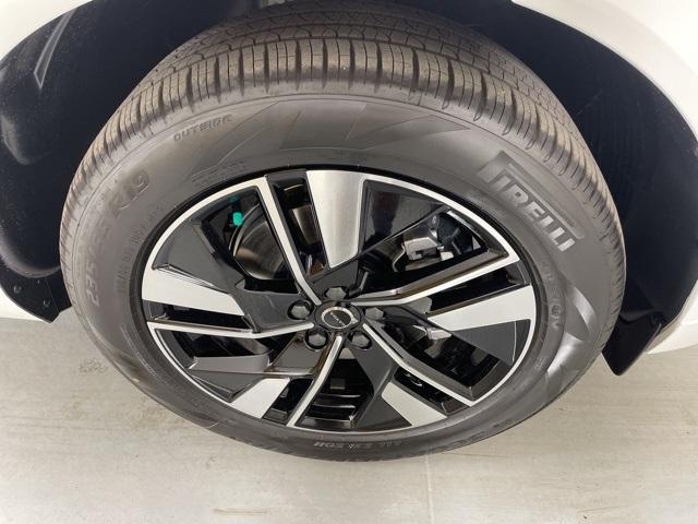 new 2026 Volvo XC60 car, priced at $52,595