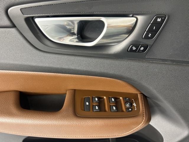 used 2022 Volvo XC60 car, priced at $33,500