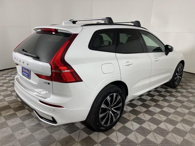 new 2025 Volvo XC60 car, priced at $50,035