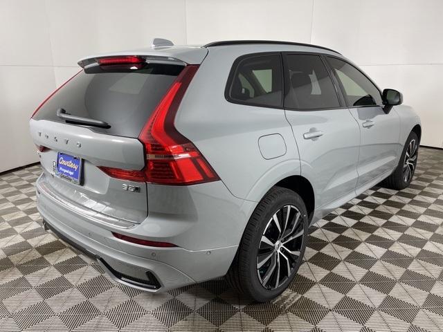 new 2025 Volvo XC60 car, priced at $55,025