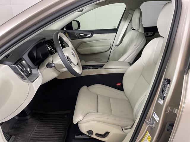new 2025 Volvo XC60 car, priced at $58,660