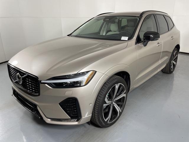 new 2025 Volvo XC60 car, priced at $58,660