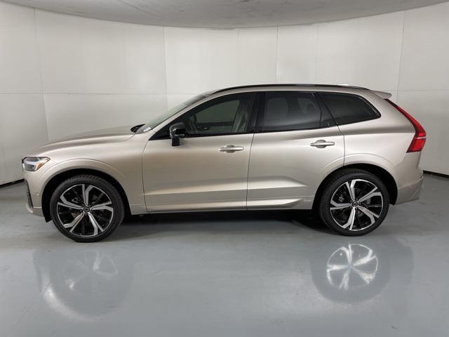 new 2025 Volvo XC60 car, priced at $58,660
