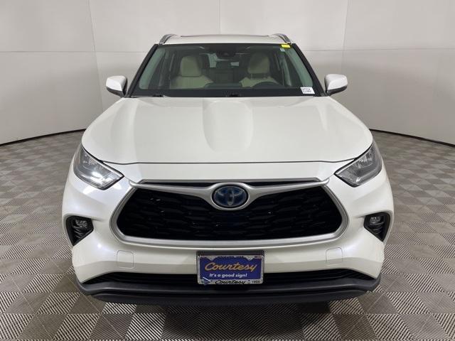 used 2020 Toyota Highlander Hybrid car, priced at $36,500